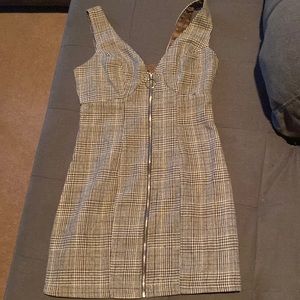 *NEVER WORN* •RUNS BIG• SHEIN Plaid Dress